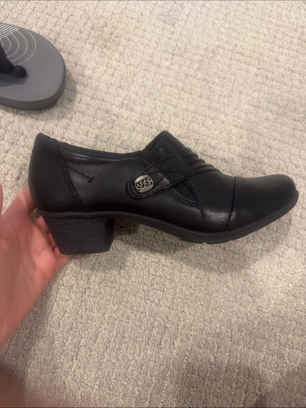 Earth Origins Black Low Block Heel Slip-On Oxford